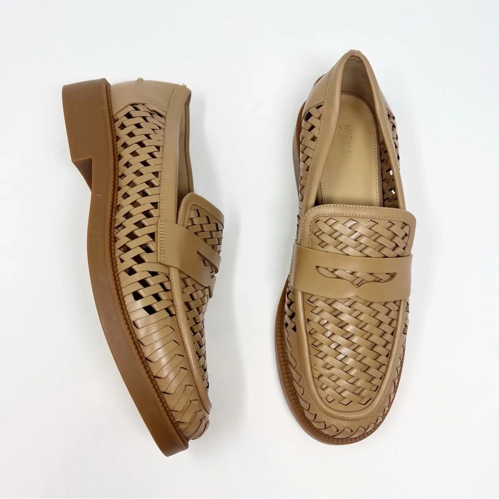 [MK] Tan Woven Loafers - Picture 4 of 7
